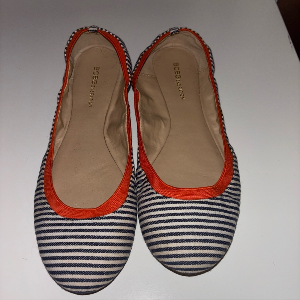 BCBG Generation Preppy Nautical Navy White Stripe Orange Ballet Flats Shoes Sz 8